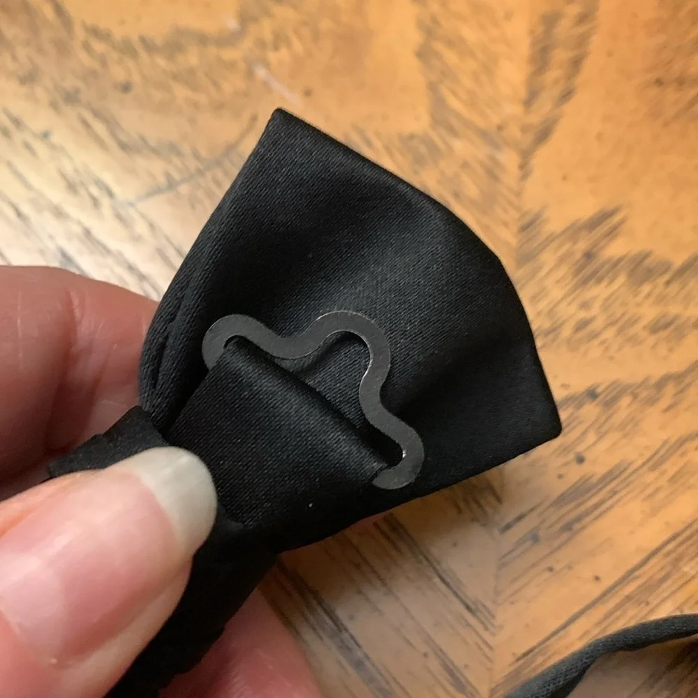 Black bow tie size 15 max